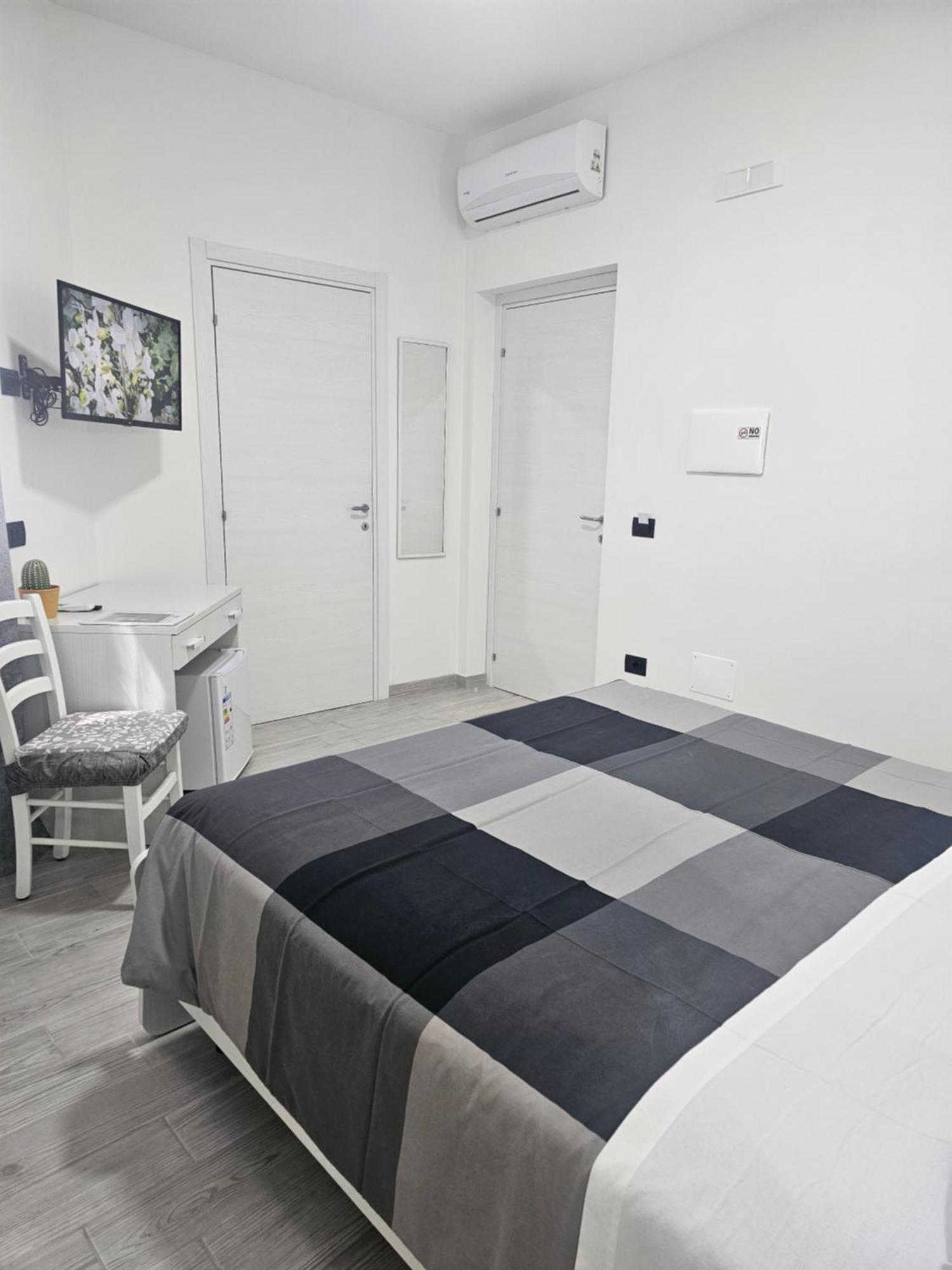 Frontemare Locazione Turistica Hotel Порто Емпедокле Екстериор снимка