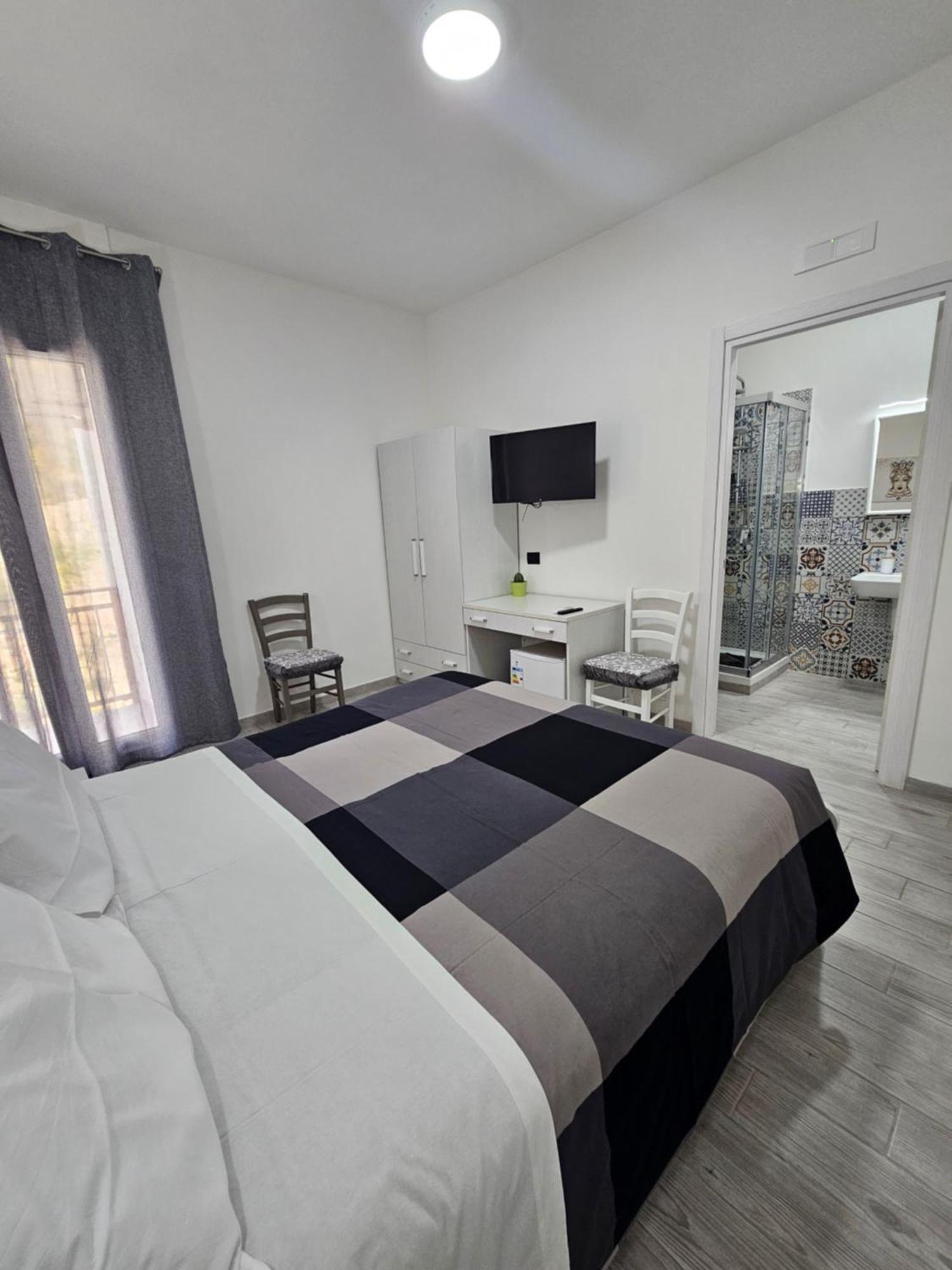 Frontemare Locazione Turistica Hotel Порто Емпедокле Екстериор снимка